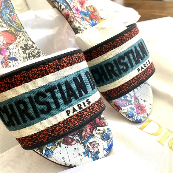 Authentic DIOR Sandals - Picture 2 of 8